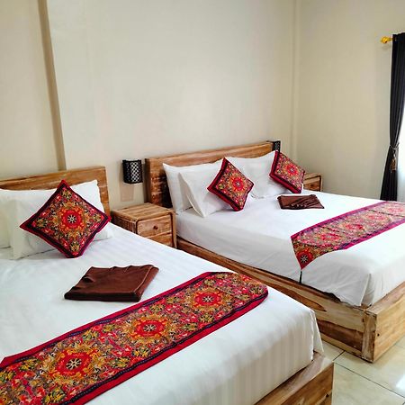 Dika Accommodation Ubud Esterno foto