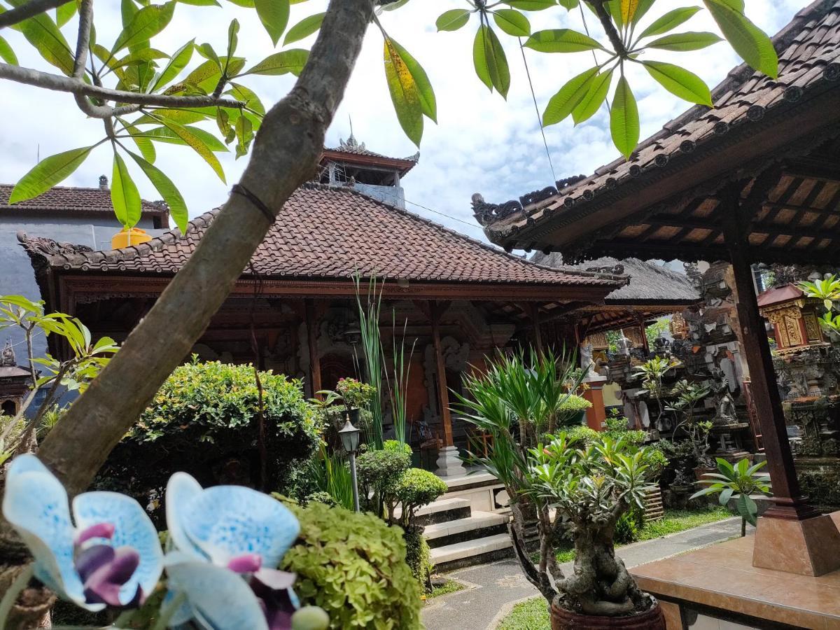 Dika Accommodation Ubud Esterno foto
