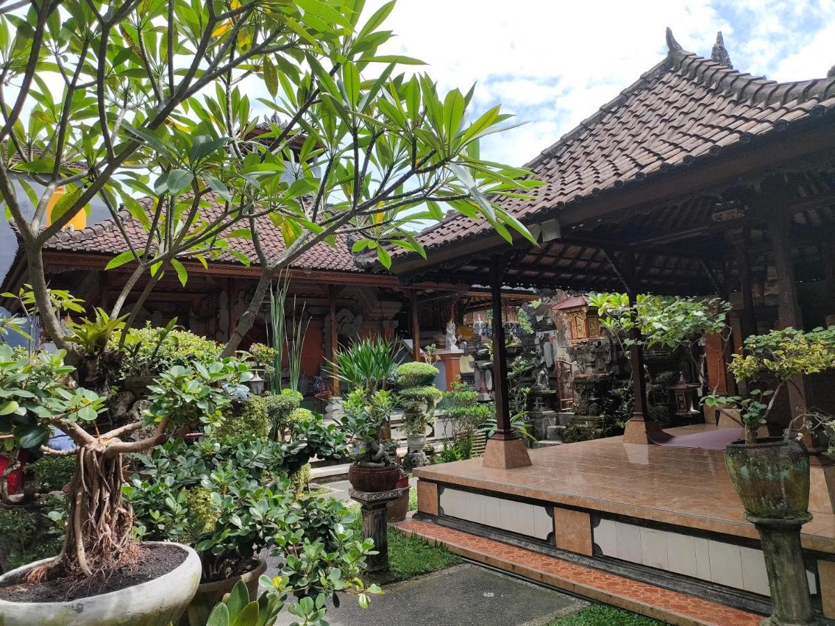 Dika Accommodation Ubud Esterno foto