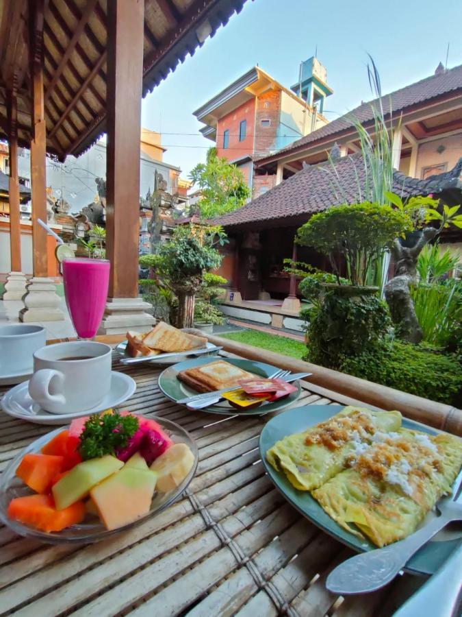 Dika Accommodation Ubud Esterno foto