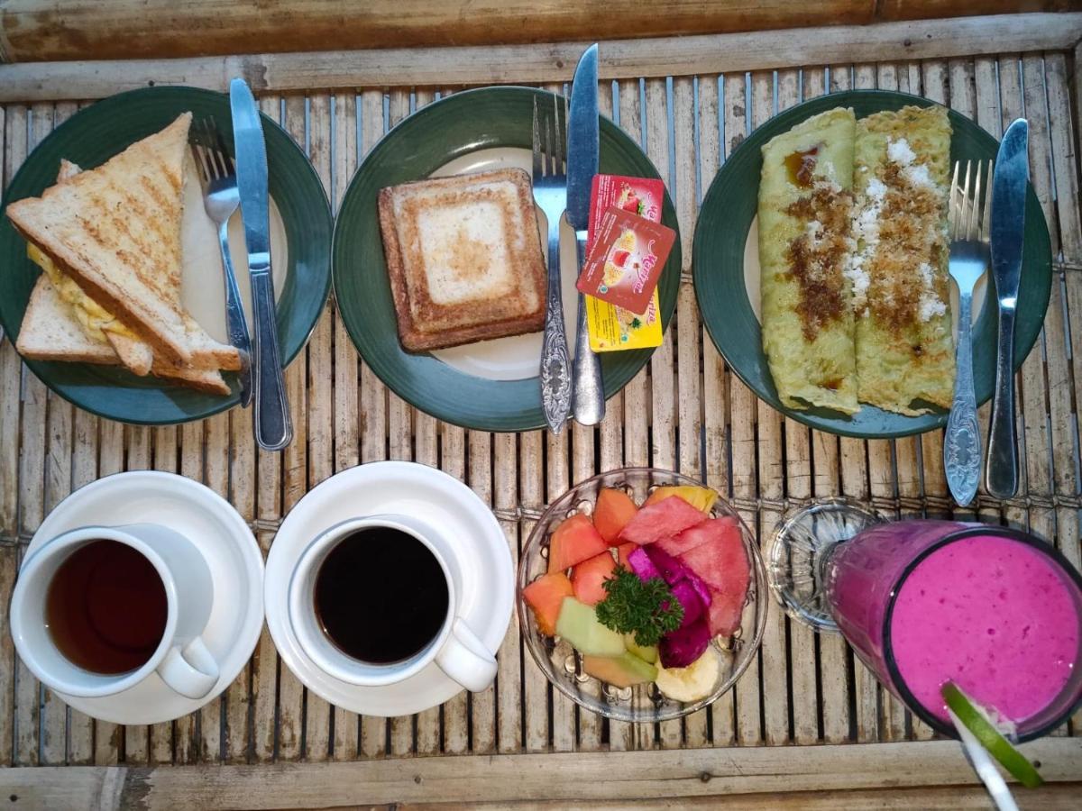 Dika Accommodation Ubud Esterno foto