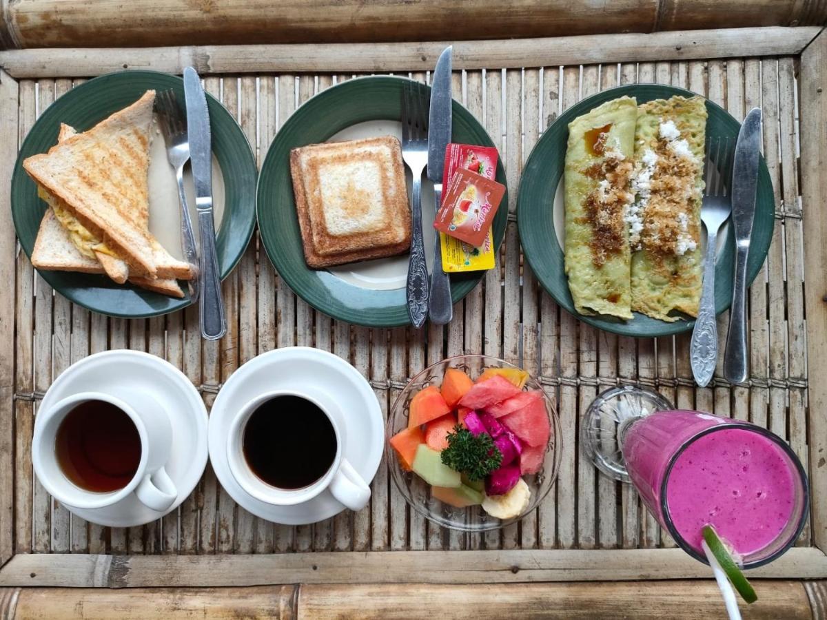Dika Accommodation Ubud Esterno foto