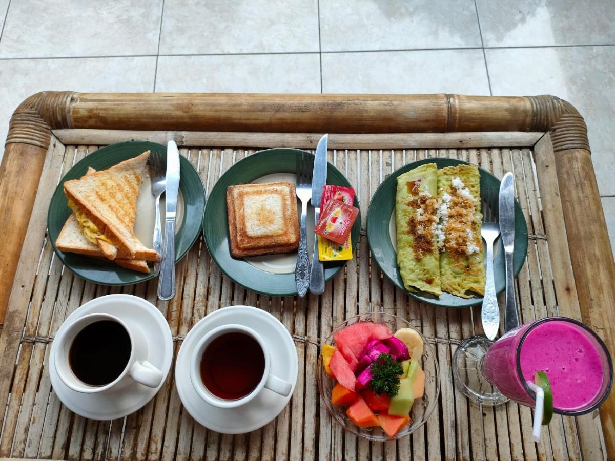 Dika Accommodation Ubud Esterno foto
