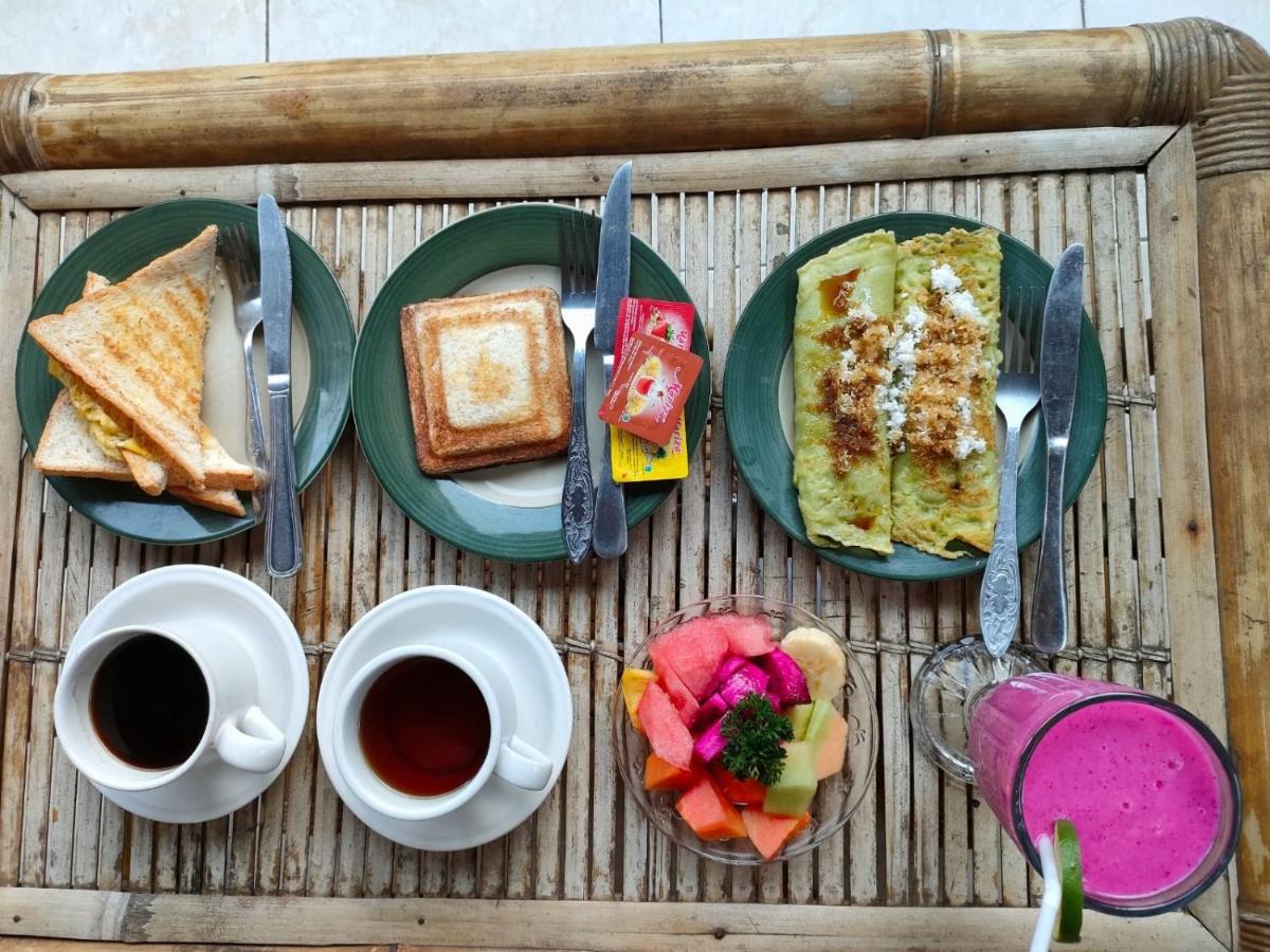 Dika Accommodation Ubud Esterno foto