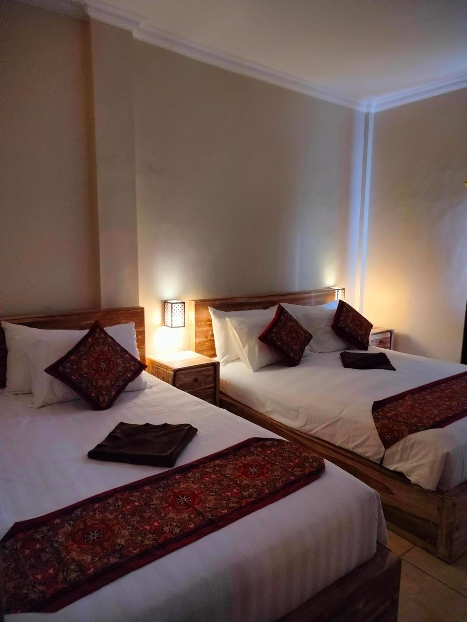 Dika Accommodation Ubud Esterno foto