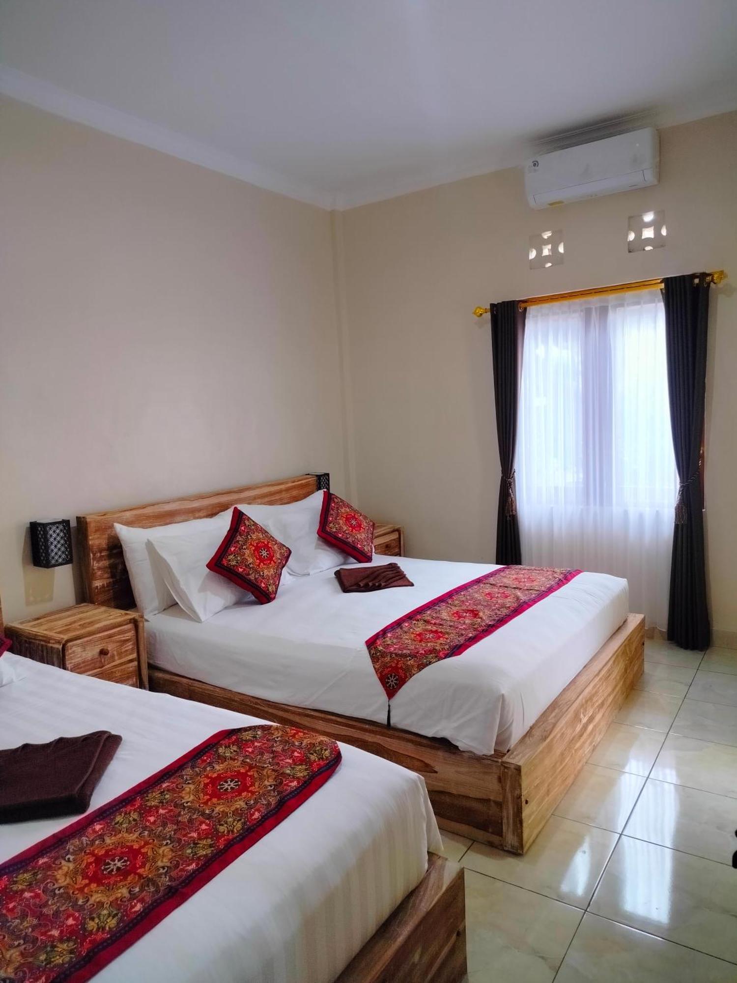 Dika Accommodation Ubud Esterno foto