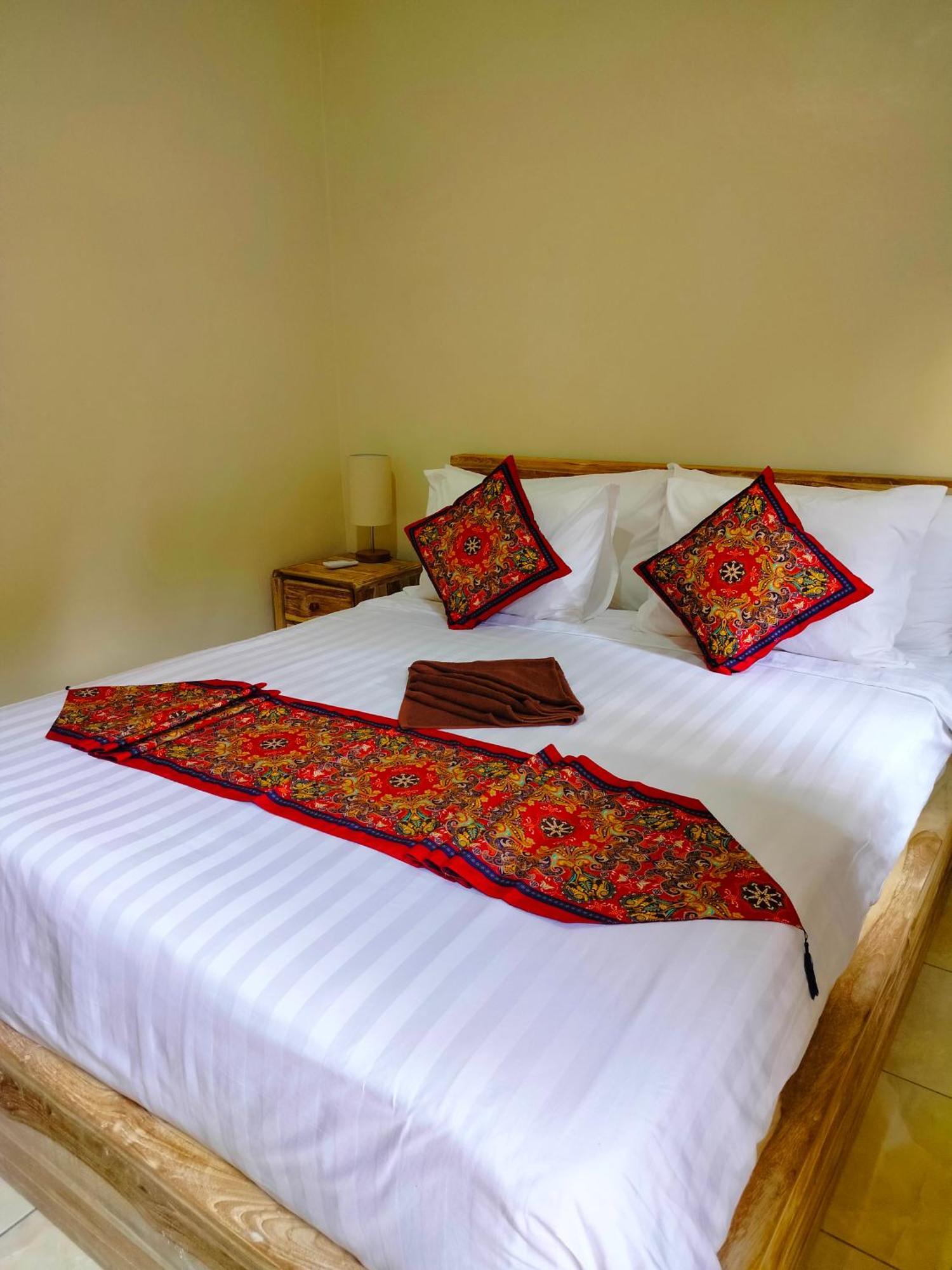 Dika Accommodation Ubud Esterno foto