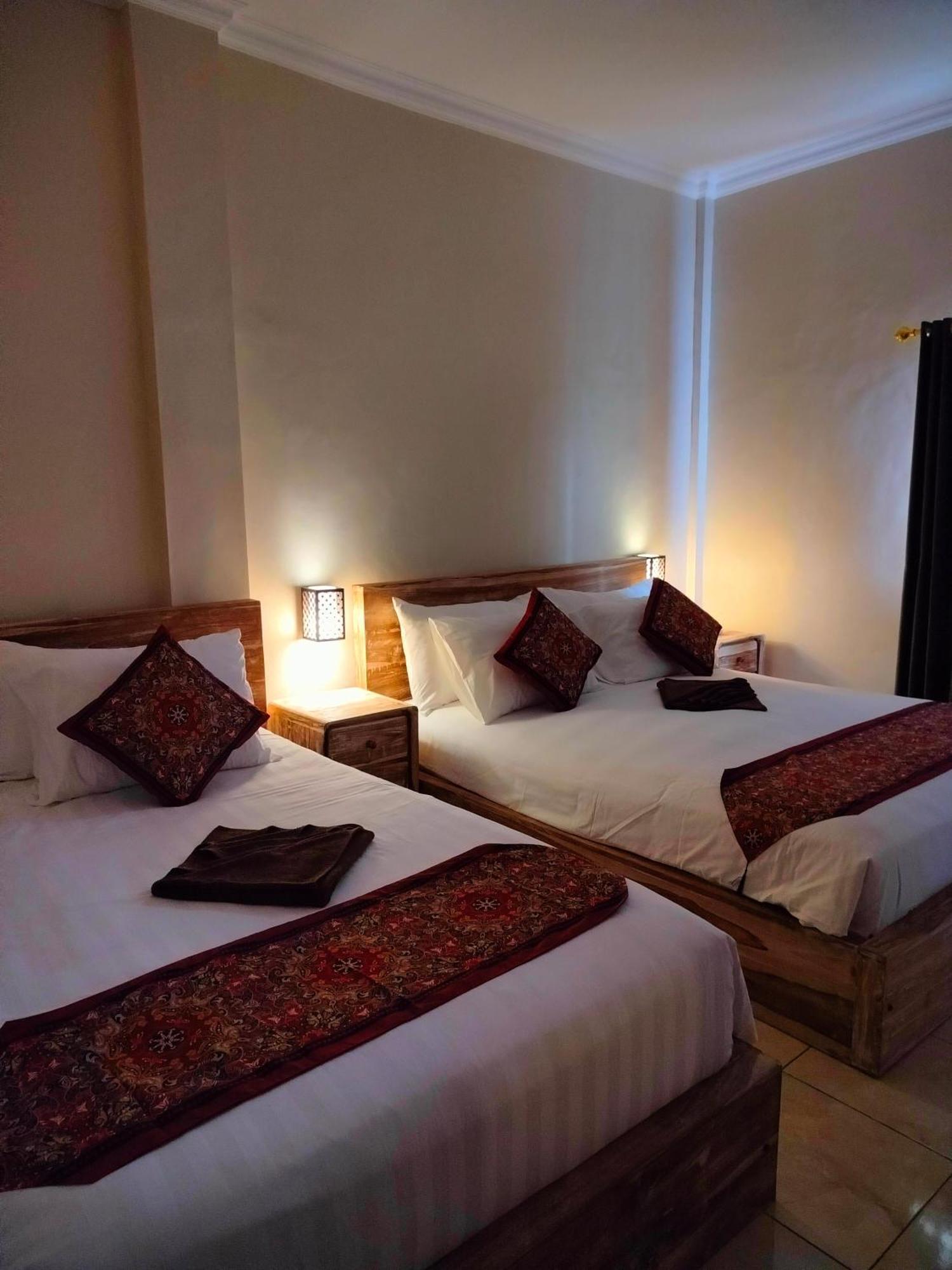 Dika Accommodation Ubud Esterno foto