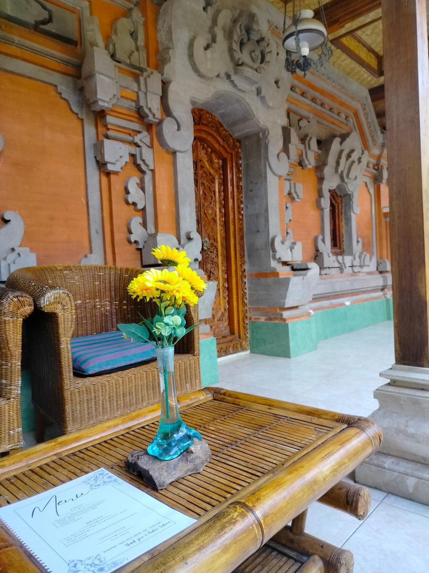 Dika Accommodation Ubud Esterno foto